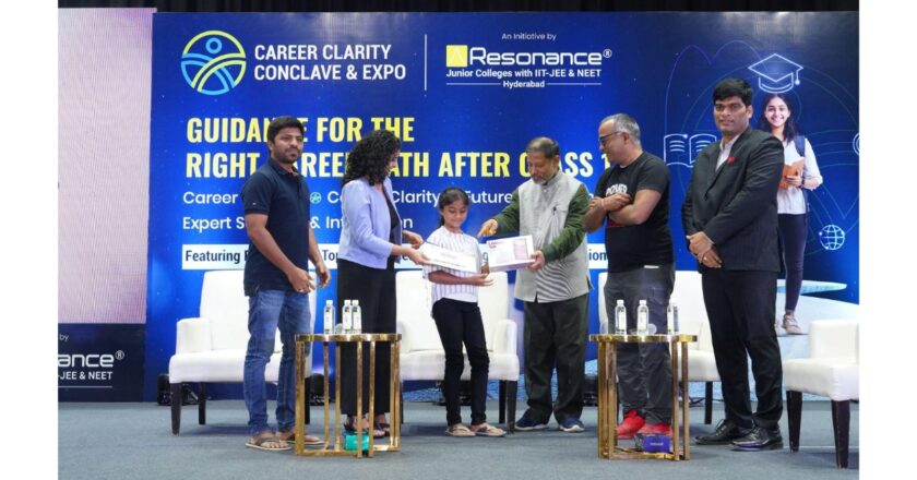 Resonance Hyderabad Awards Tablets to Top 100 Mega ResoFAST 2026 Achievers
