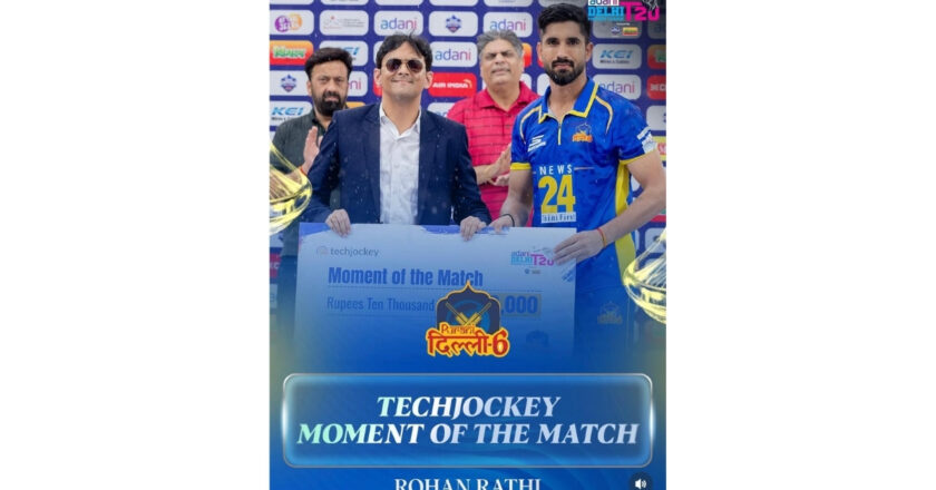Techjockey CFO Akhilesh Nagpal Felicitates ‘Player of the Match’ at Delhi Premier League