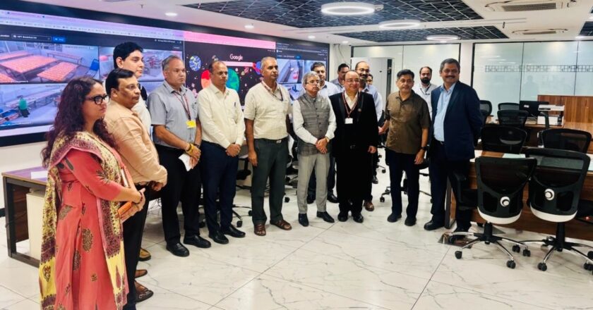 Railway Board Chairman Reviews IRCTC’s Central War Room in Delhi, Praises Strong Monitoring and Food Quality Check